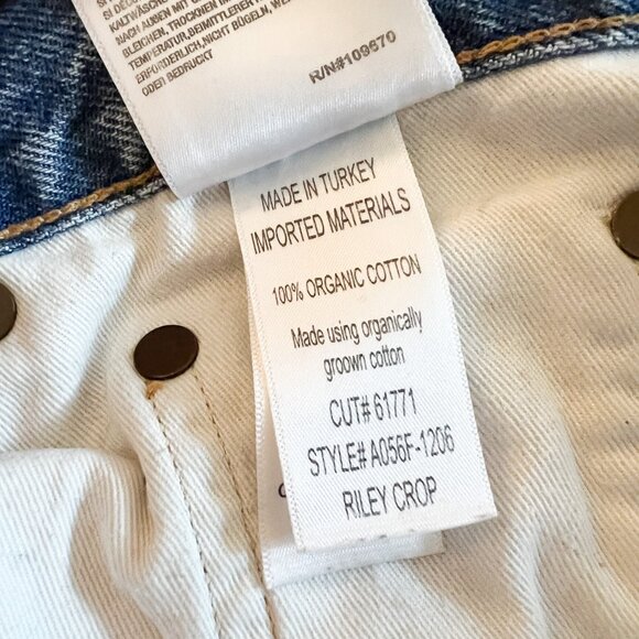 Agolde Riley Crop - Size 27 - Light / Med wash - Picture 15 of 15
